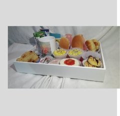 Desayunos Premium Temáticos A Domicilio En Bandejas Andrea's Delicatessen