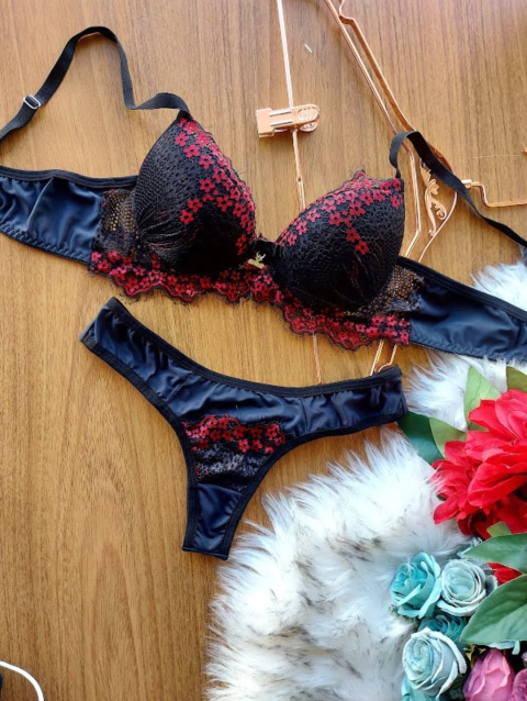 CONJUNTO ENCANTO CONFORTÁVEL COM BOJO EM RENDA