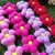 2172 - Flor de pompom pequena pacote com 20 unidades (cores variam a cada pacote) na internet