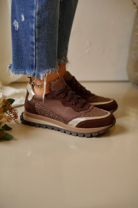 ZAPATILLAS KEIKI CHOCOLATE