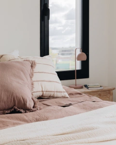 Velador lámpara de mesa Justina en internet