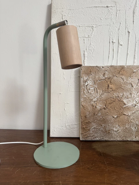 Moscú verde con fallas en pintura