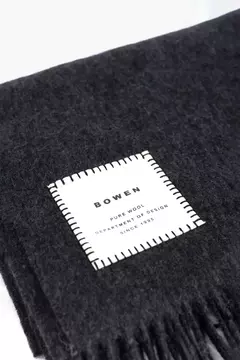 PLAIN WOOL SCARF - comprar online