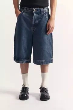 LOGAN DENIM HALF PANT en internet