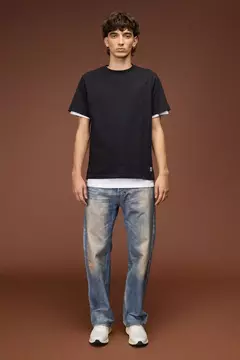 ESSENTIAL TEE - Complementos Store