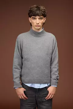 PLAIN HI NECK - comprar online