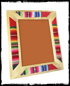 Portarretrato de caña de bambú y aguayo - comprar online