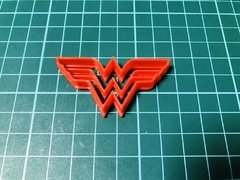 cortante galletita wonderwoman mujer 5,5cms ancho cupcake C1157 en internet