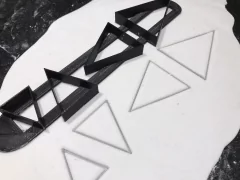 cortante galletitas regla triangulos 3/4/5/6 cms C107 - comprar online