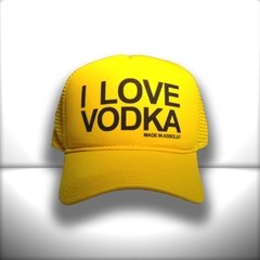 BONÉ I LOVE VODKA AMARELO