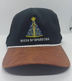 BONÉ NOSSA SENHORA APARECIDA BORDADO ABA COURO PADROEIRA