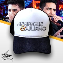 BONÉ HENRIQUE E JULIANO