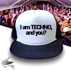 BONÉ I AM TECHNO AND YOU?