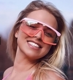 Óculos de Sol Feminino Hole Chic Eyewear