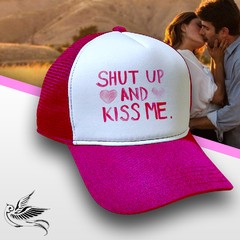 BONÉ SHUT UP AND KISS ME - comprar online