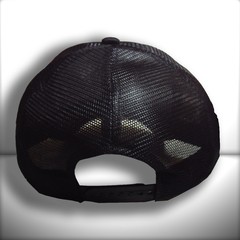 BONÉ PRETO TRUCKER na internet