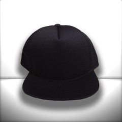 BONÉ PRETO ABA RETA TRUCKER