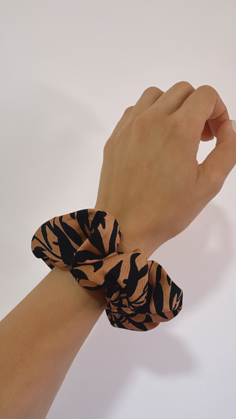 SCRUNCHIE #3