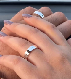 Par de alianças de 5mm Love - comprar online