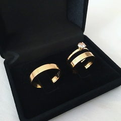 Par de alianças de 4mm com banho em ouro 18k
