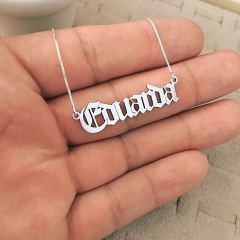 Colar Old Name na internet