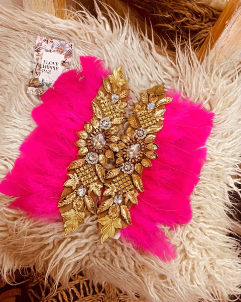 Charreteras plumas fucsia