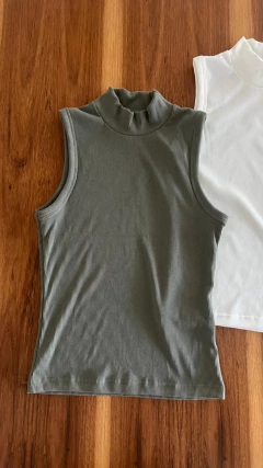 Musculosa Oriana en internet