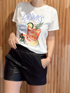 Remera Drinks - manteca - comprar online
