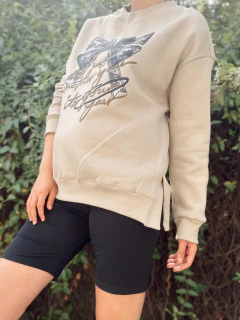 Maxi Buzo Moño en internet