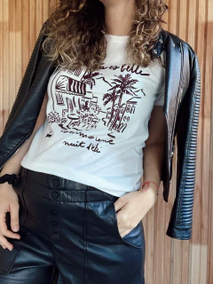 Remera tu es belle - manteca