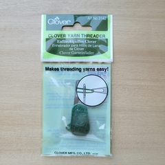 Enhebrador para hilo y lana Clover - tienda online