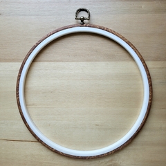 Bastidores Flexi simil madera en internet