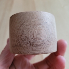 Cuenco de madera natural en internet