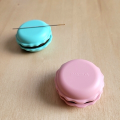 NUEVO! Afilador de Agujas Macarón con imán Clover