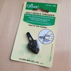 NUEVO! Enhebrador Corazón Clover - comprar online