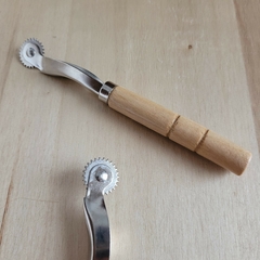 Rueda -ruleta- para marcar telas - AmoBordar