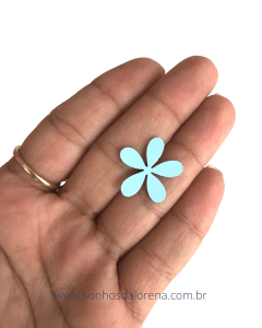 APLIQUE DE FLOR EM LONITA VERNIZ P DALIA 2CM COM 05 UNIDADES - Sonhos da Lorena