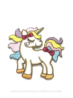APLIQUE TERMOCOLANTE UNICORNIO COM LAÇO PINK TAM P 7,5X8CM UNIDADE