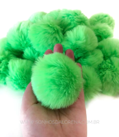 POMPOM DE PELUCIA 7CM VERDE NEON GRANDÃO UNIDADE - comprar online