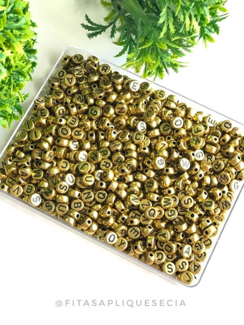 ENTREMEIO REDONDO DOURADO COM LETRAS PRETAS 30 GRAMAS