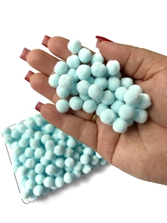 POMPOM DE FIBRA 10MM AZUL BB PACOTE COM 4 GRAMAS APROX. 50 UNIDADES - comprar online