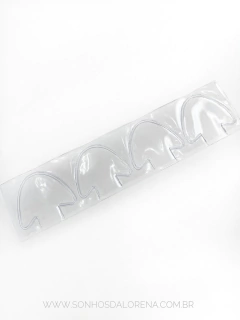 PLASTICO ORELHINHA UMA CARTELA 6X6CM COM 4 UNIDADES