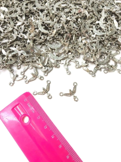 ENTREMEIO DIVINO P PRATA COM DUAS 2 UNIDADES 1,5x2CM CODIGO 209 - comprar online