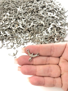 ENTREMEIO DIVINO P PRATA COM DUAS 2 UNIDADES 1,5x2CM CODIGO 209 na internet