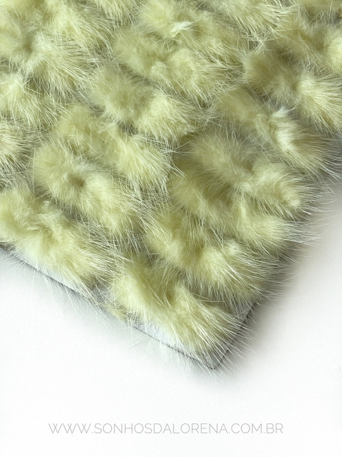 APLIQUE DE PELINHO RETANGULAR KIT COM 02 UNIDADES AMARELO (BIGODE) TAMANHO 7CM