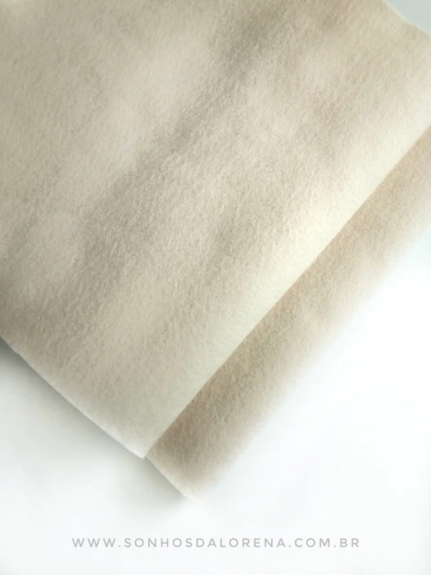 FELTRO 20CM X 50CM COR PALHA OFF WHITE