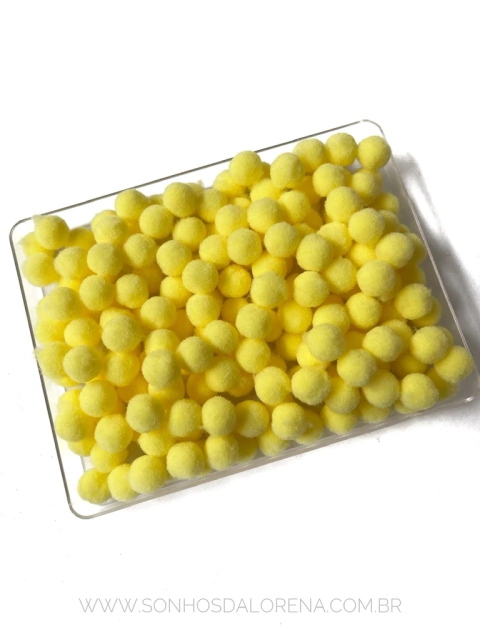 POMPOM DE FIBRA 10MM AMARELO VANILA PACOTE COM 4 GRAMAS APROX. 50 UNIDADES