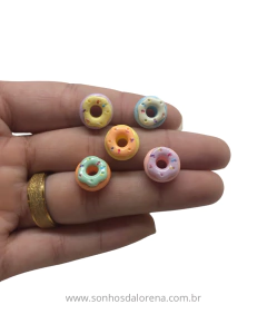 APLIQUES DE RESINA MINI ROSQUINHAS CANDY 1,5CM (5 UNIDADES) - comprar online