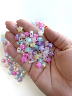 ENTREMEIO ACRILICO ESTRELAS 10MM CANDY HOLOGRAFICO 10 GRAMAS APROXIMADAMENTE 40 UNIDADES - comprar online