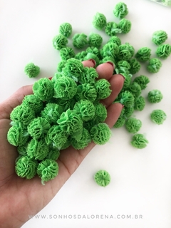 POMPONS DE MALHA 1,5CM VERDE GRAMA (10 UNIDADES) - comprar online